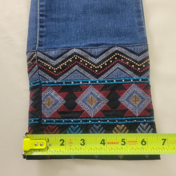 Versona Womens Jeans Size 33 Actual W35 x L26.5 Mom Embroidered Hem Blue Denim - Picture 8 of 15